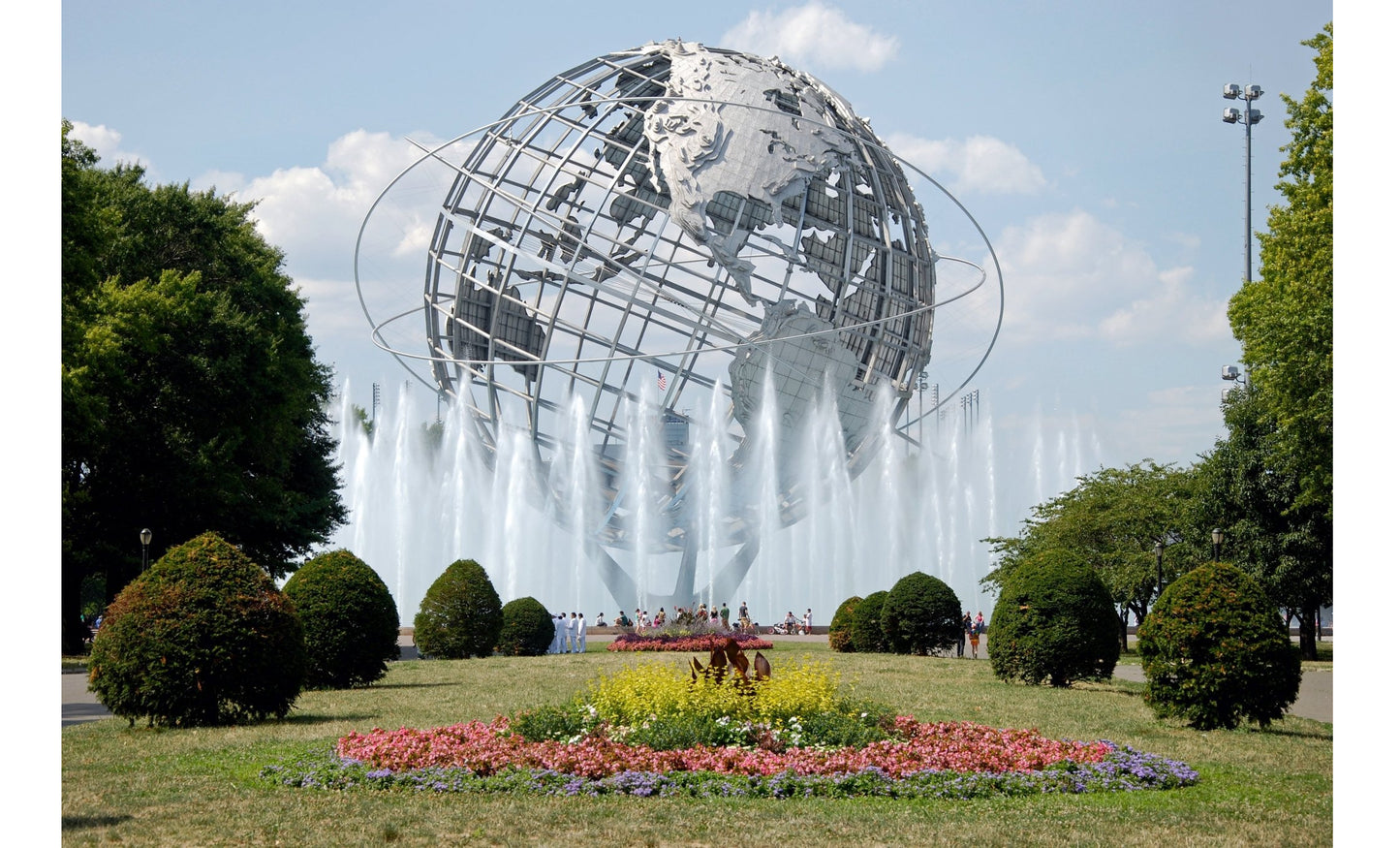 Flushing | Vivant Garde